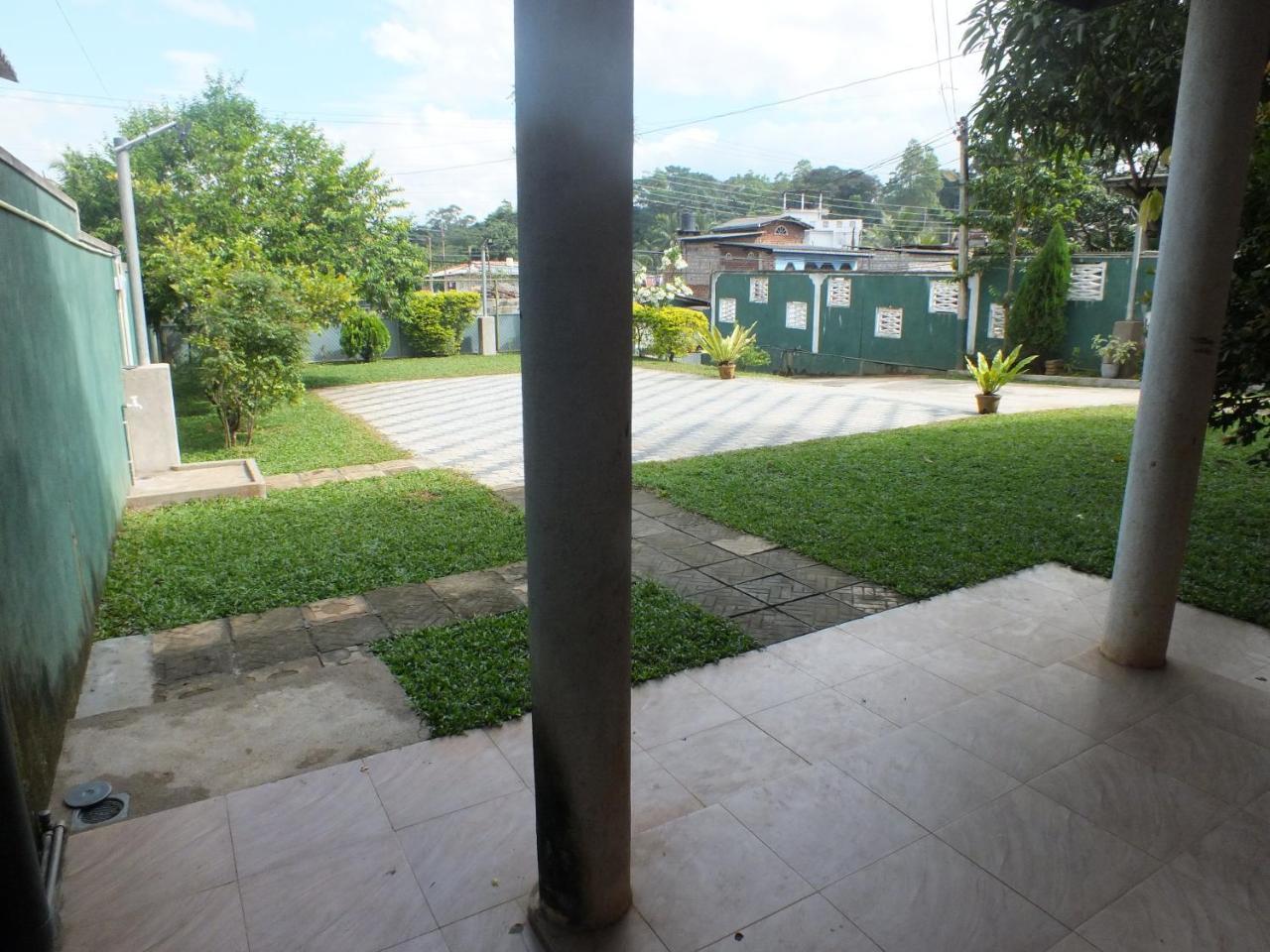 Hillsview Rest & Guest House Matale Ngoại thất bức ảnh